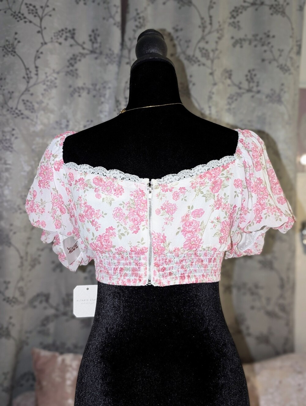 Altar'd State Pink Floral Puff Sleeve Crop Top - Picture 3 of 8
